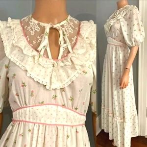 💕1970s Prairie Maxi Dress – Cottagecore Floral XS | Vintage Boho Lace